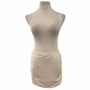10/$25🦋 Urban Vibe Cream & Gold Metallic Ruched Side Mini Skirt - Size Large